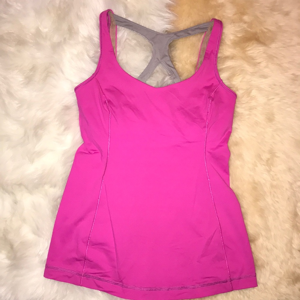 Lululemon workout top - Picture 1 of 2